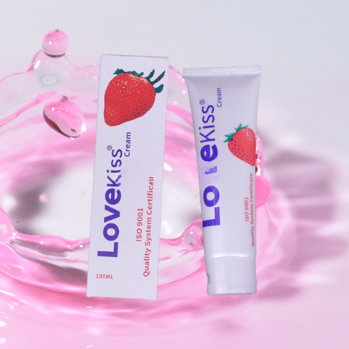 Gel bôi trơn Love Kiss hương dâu 1