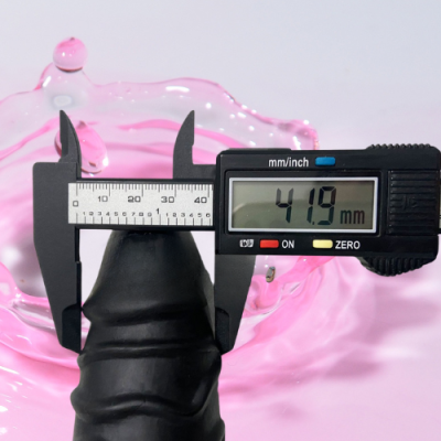 Dương vật giả có đế siêu khủng 10 inch