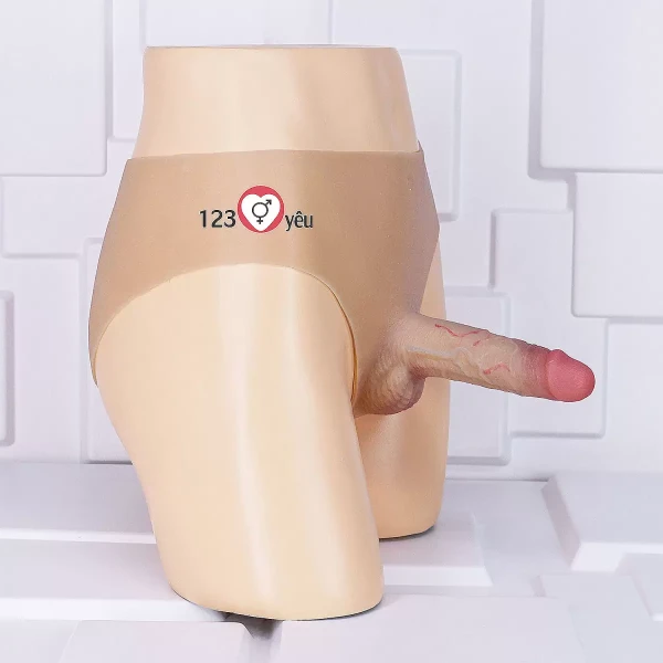 Quần Dương Vật Silicon Đặc Ruột