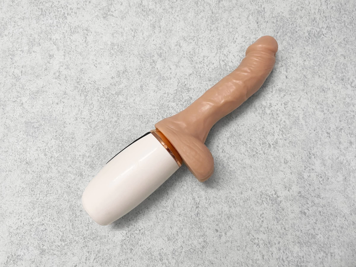 Thanh L&yacute; Mới 100% - Dương vật giả Sex Massages bị r&aacute;ch da