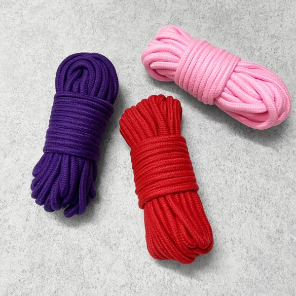 Dây trói tình yêu