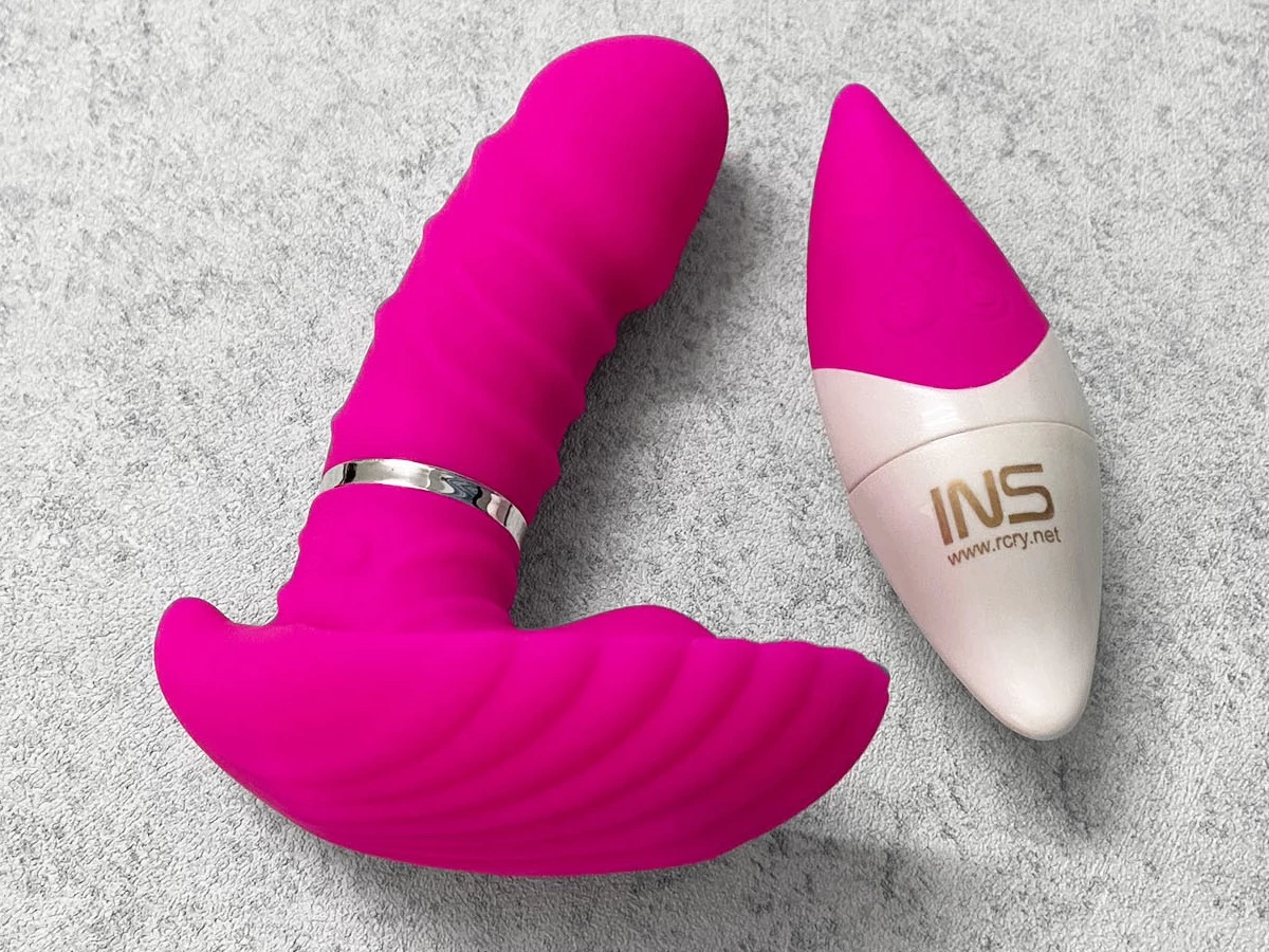 Dương vật giả vỏ sò cao cấp c&oacute; remote kết hợp trứng rung