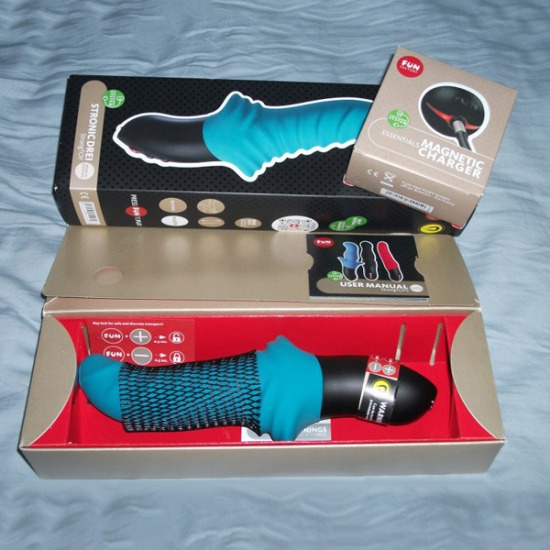 Dương vật giả siêu cao cấp đa chức năng STRONIC DREI hàng Đức tiêu chuẩn châu Âu 6