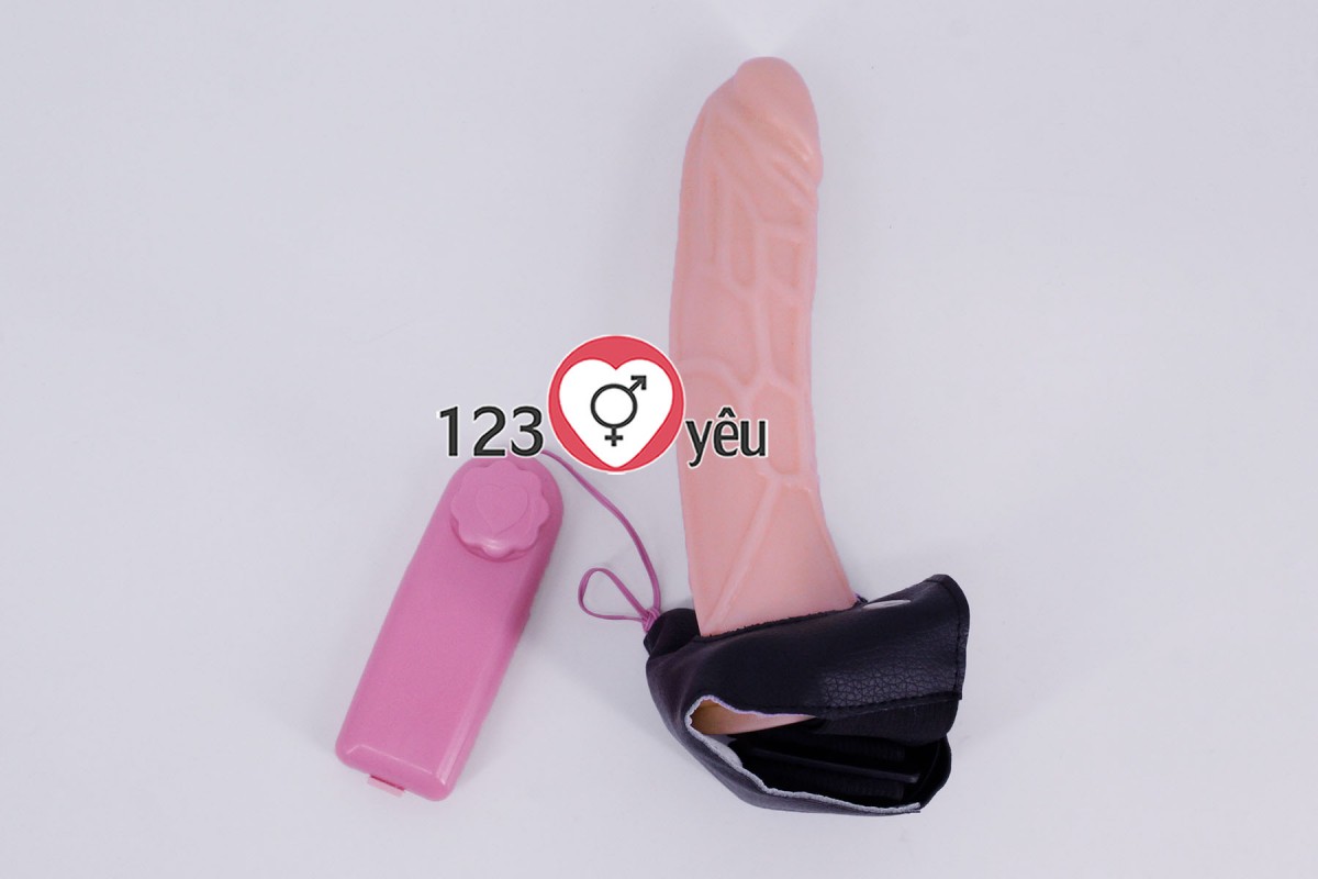 Dương vật giả có dây đeo silicon Harness rỗng ruột giá rẻ 2