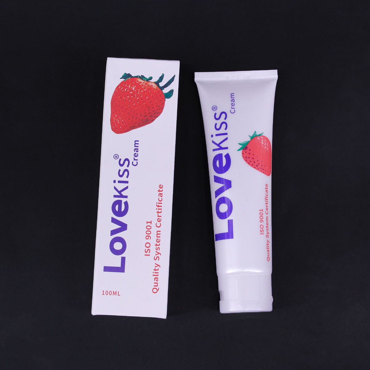 Gel Love Kiss hương d&acirc;u - b&ocirc;i trơn &acirc;m đạo