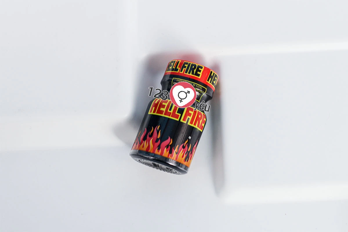 Chai hít Popper Hell Fire 10ml tăng cảm giác hưng phấn