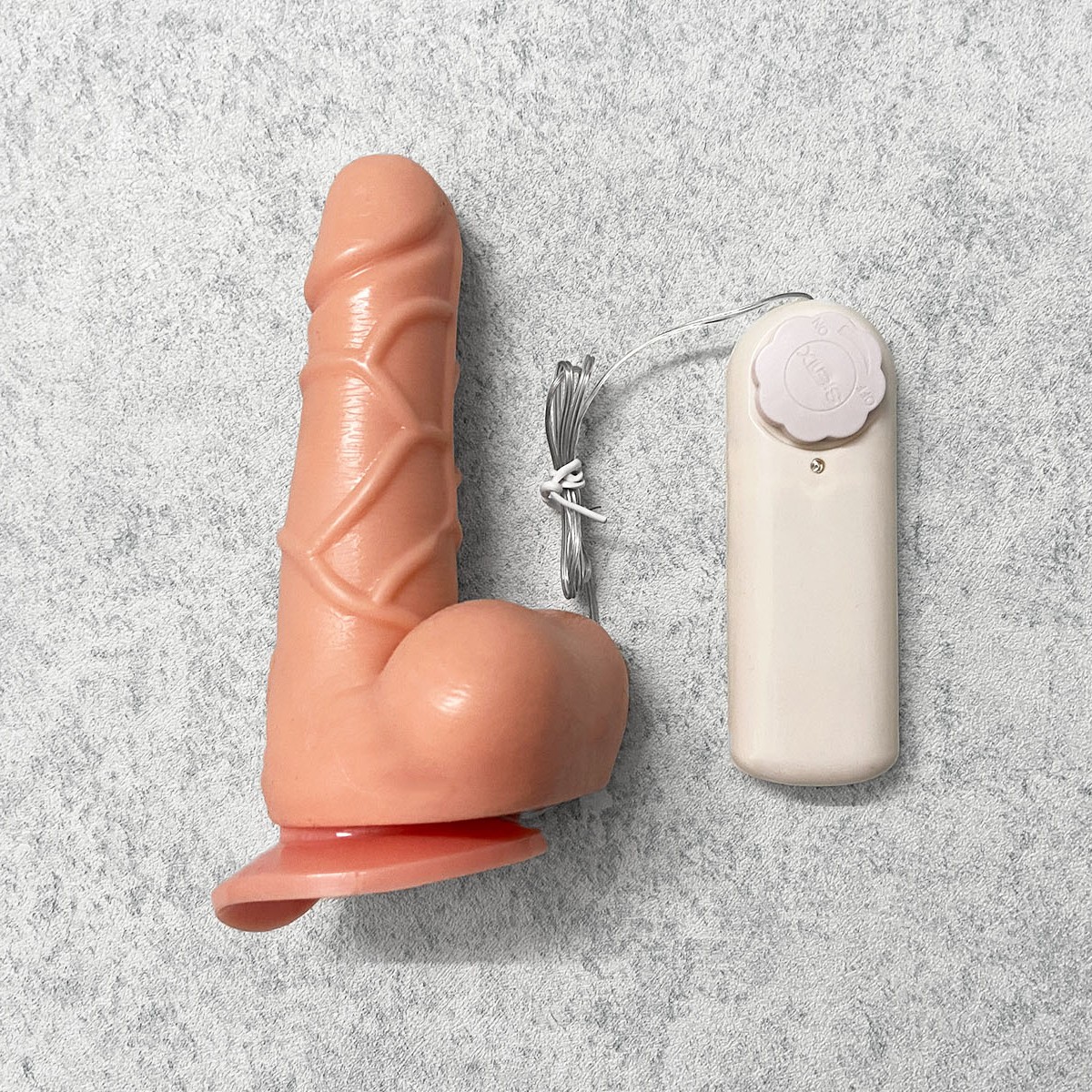 Dương vật giả c&oacute; đế gi&aacute; si&ecirc;u rẻ J.B Korean size Nhỏ